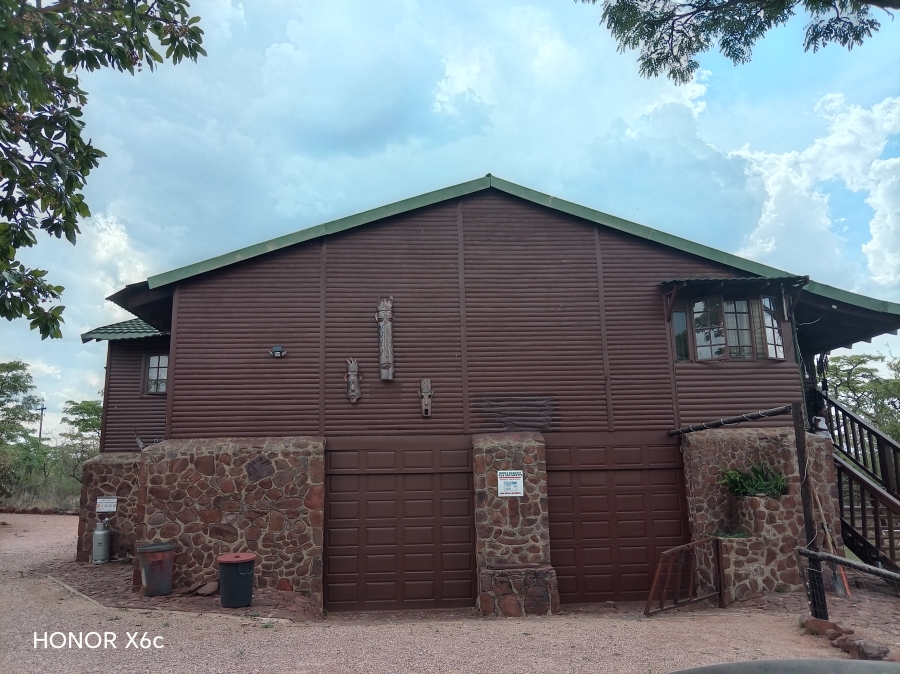 4 Bedroom Property for Sale in Buffelspoort Eco Estate Limpopo