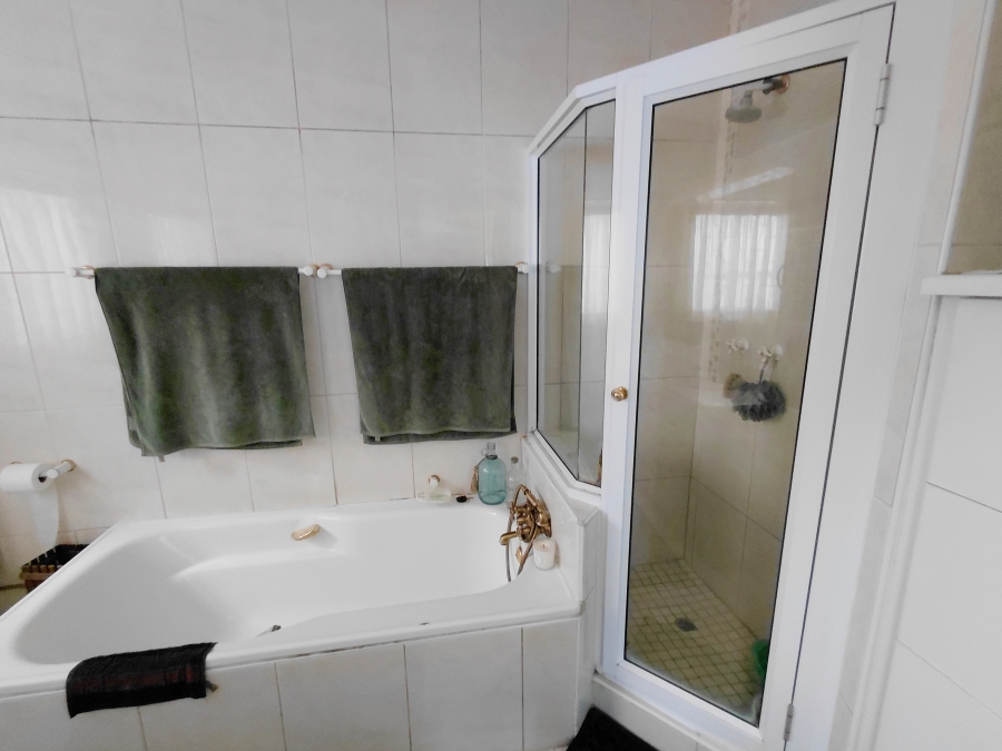 5 Bedroom Property for Sale in Bendor Limpopo