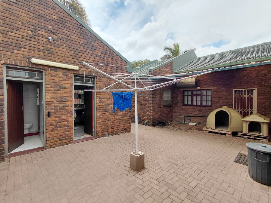 5 Bedroom Property for Sale in Bendor Limpopo