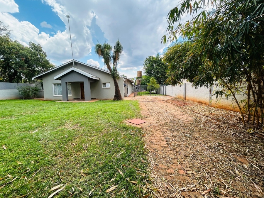 13 Bedroom Property for Sale in Impala Park Limpopo