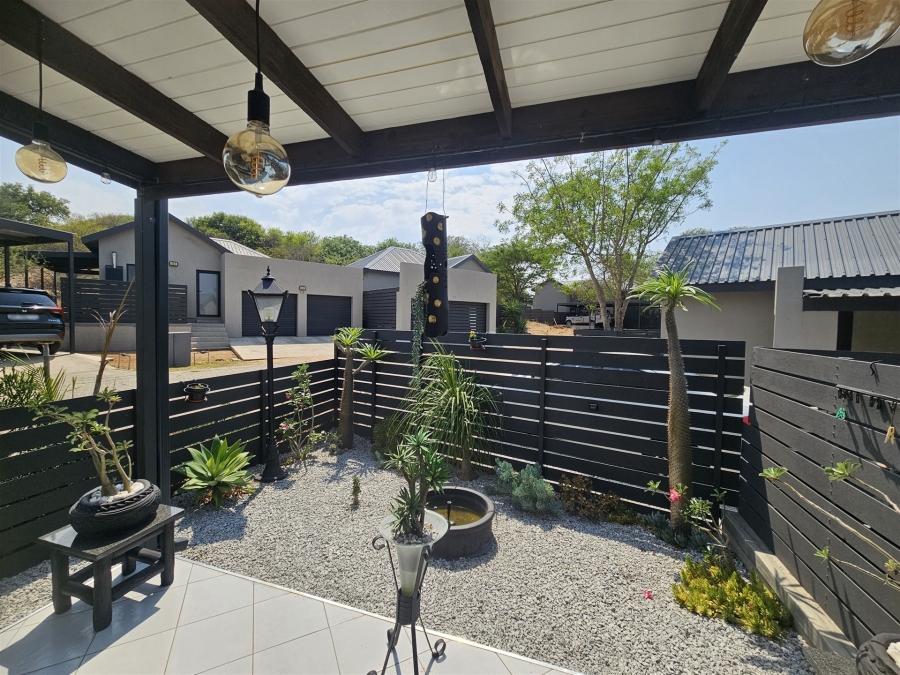 2 Bedroom Property for Sale in Hoedspruit Limpopo