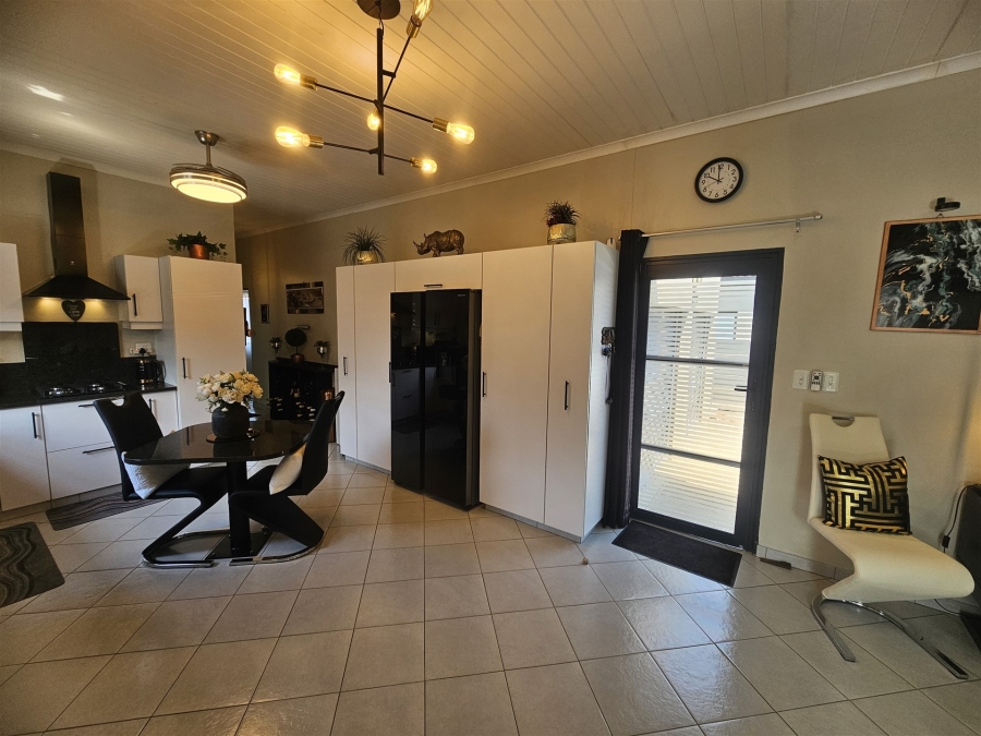 2 Bedroom Property for Sale in Hoedspruit Limpopo