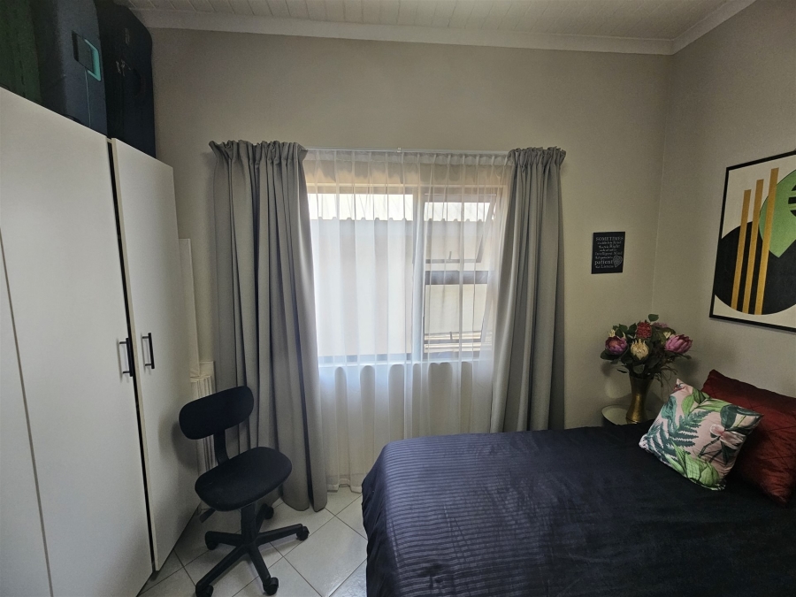 2 Bedroom Property for Sale in Hoedspruit Limpopo