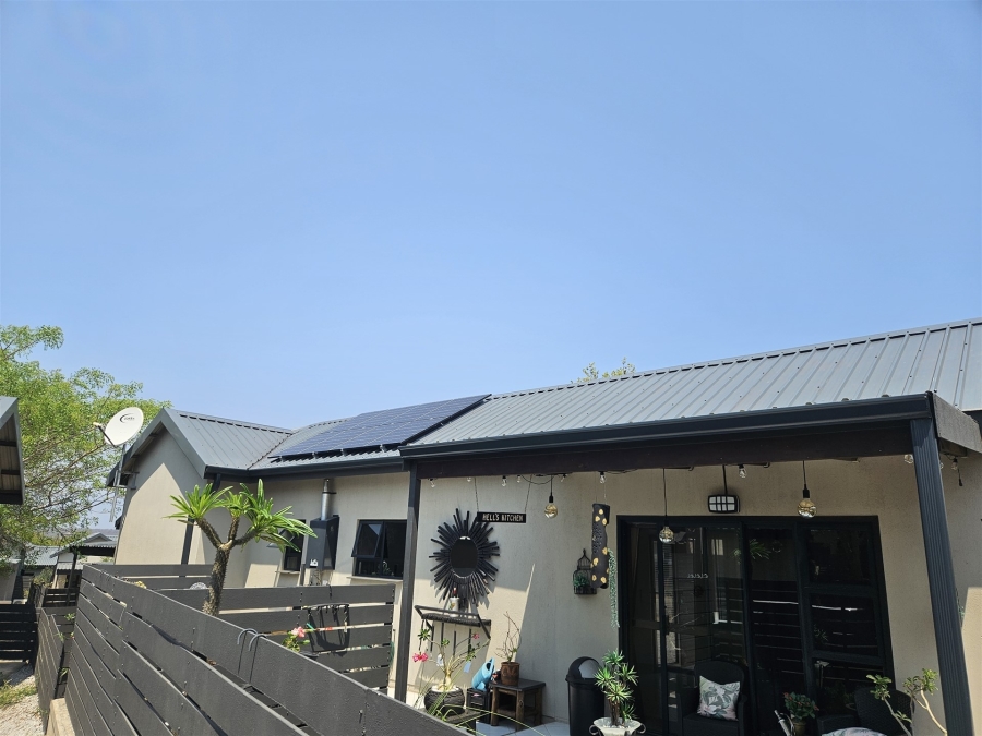 2 Bedroom Property for Sale in Hoedspruit Limpopo