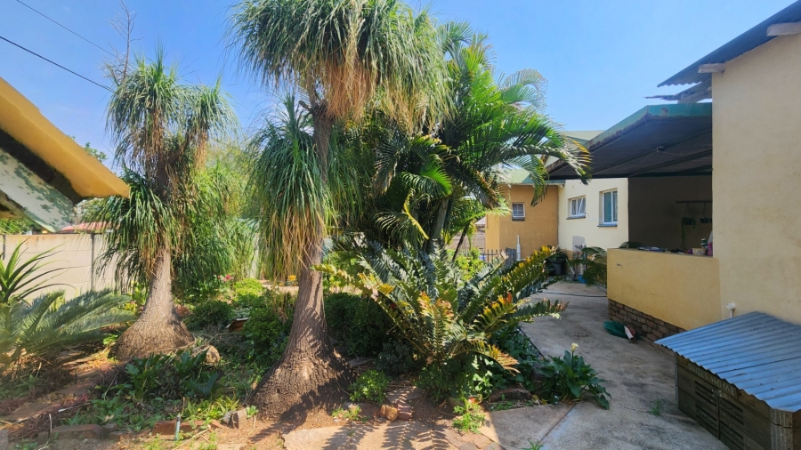 6 Bedroom Property for Sale in Polokwane Central Limpopo