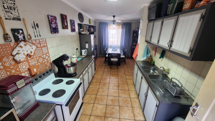 6 Bedroom Property for Sale in Polokwane Central Limpopo