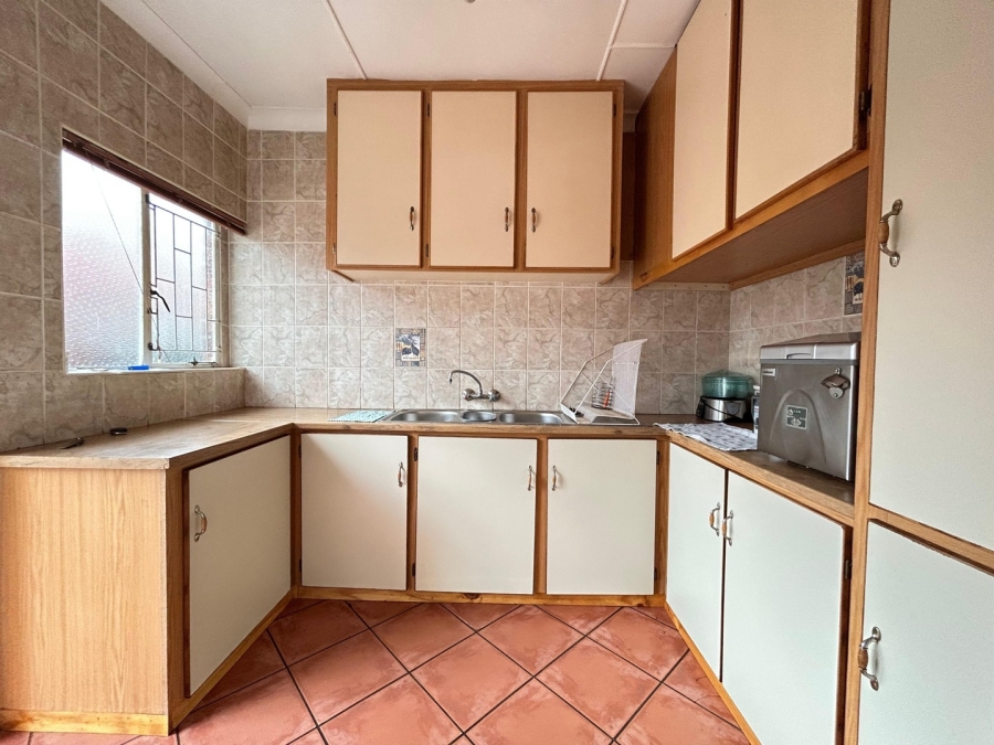 5 Bedroom Property for Sale in Impala Park Limpopo