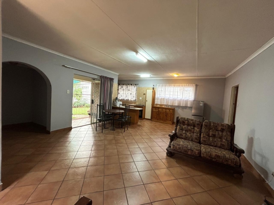 5 Bedroom Property for Sale in Impala Park Limpopo