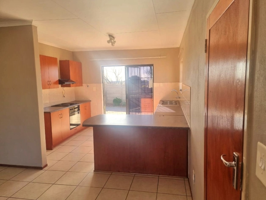 To Let 3 Bedroom Property for Rent in Bendor Limpopo