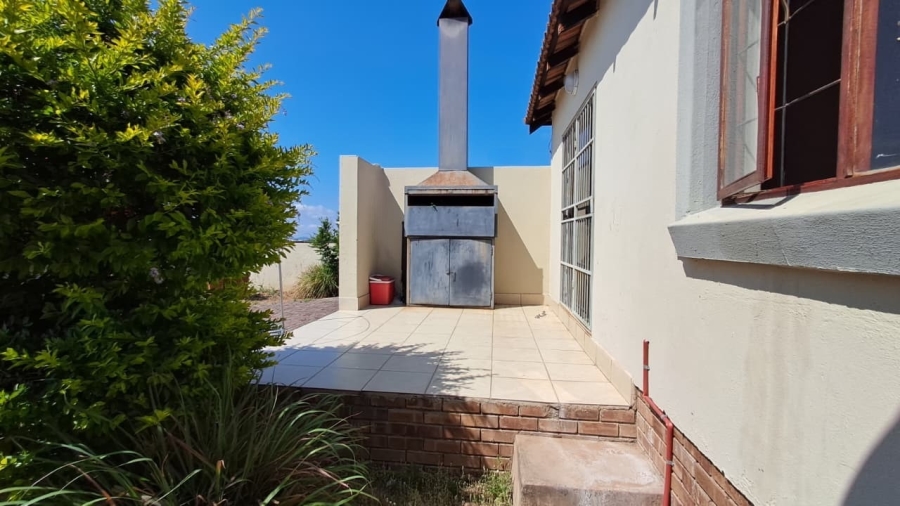 To Let 3 Bedroom Property for Rent in Bendor Limpopo