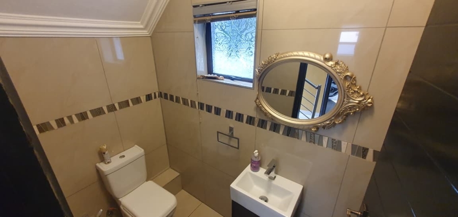 4 Bedroom Property for Sale in Woodhill Estate Limpopo