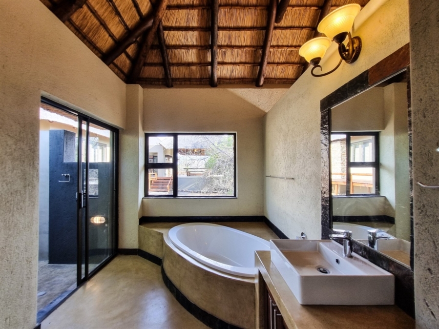 3 Bedroom Property for Sale in Moditlo Wildlife Estate Limpopo