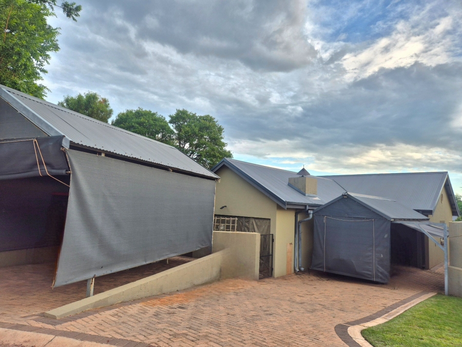 3 Bedroom Property for Sale in Mookgopong Limpopo