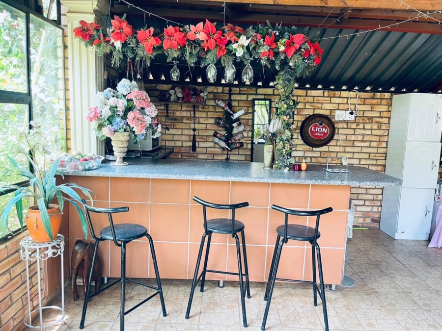 7 Bedroom Property for Sale in Kameeldoringpark Limpopo