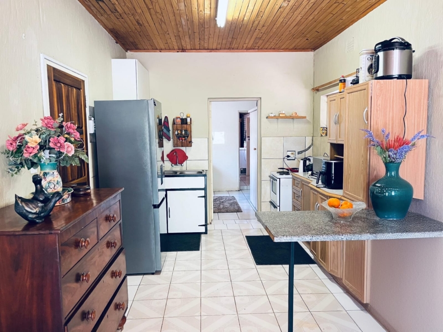 7 Bedroom Property for Sale in Kameeldoringpark Limpopo