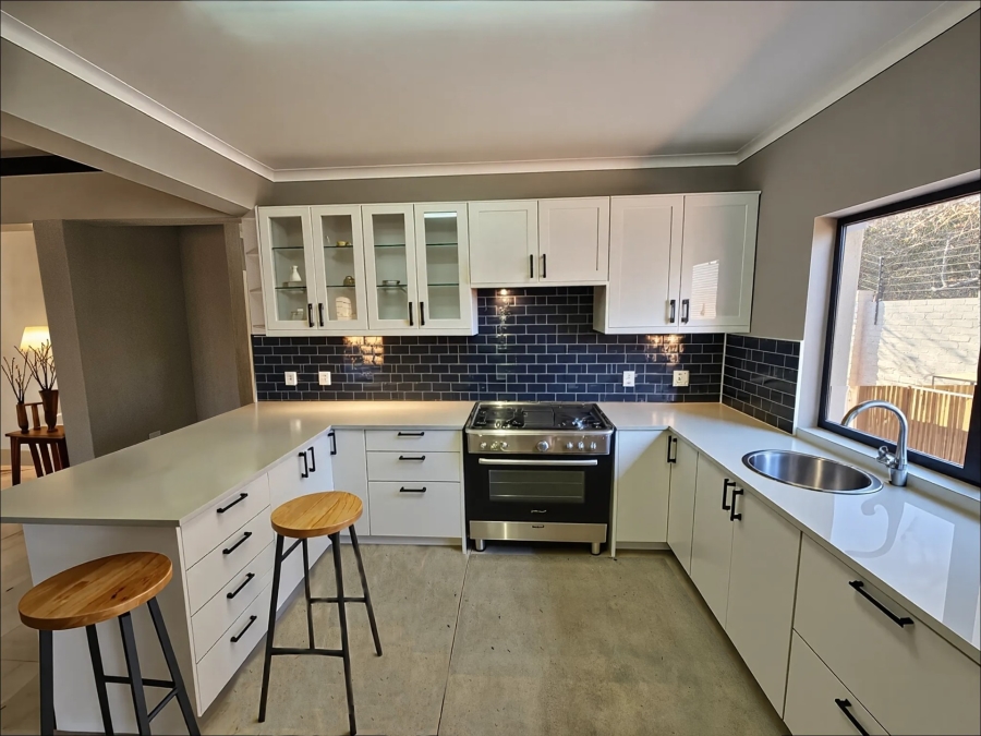 2 Bedroom Property for Sale in Hoedspruit Limpopo