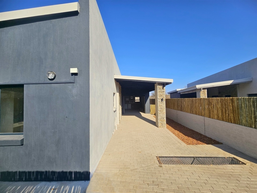 2 Bedroom Property for Sale in Hoedspruit Limpopo