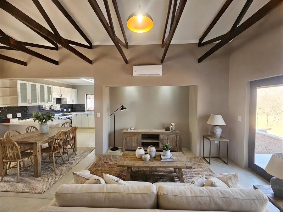 2 Bedroom Property for Sale in Hoedspruit Limpopo