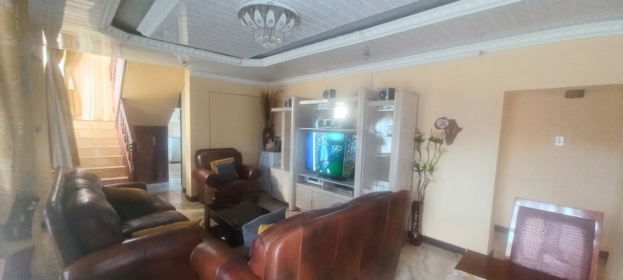 4 Bedroom Property for Sale in Mahlako-A-Phahla Gardens Limpopo