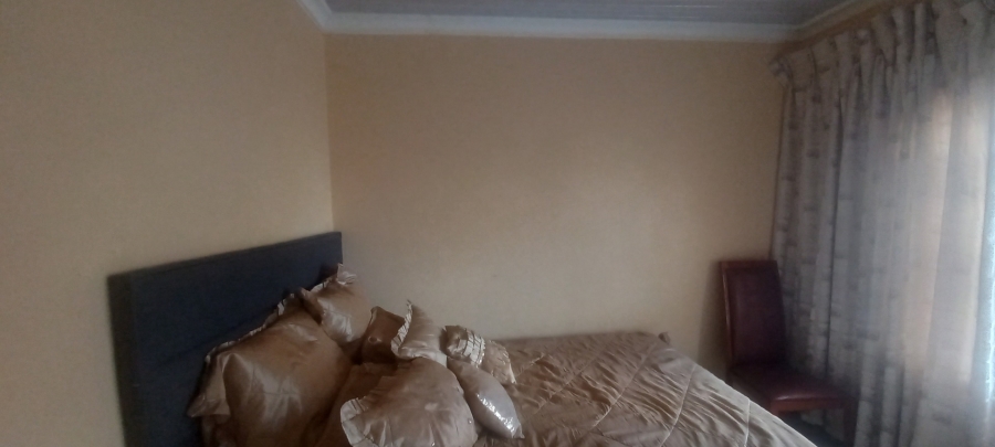 4 Bedroom Property for Sale in Mahlako-A-Phahla Gardens Limpopo