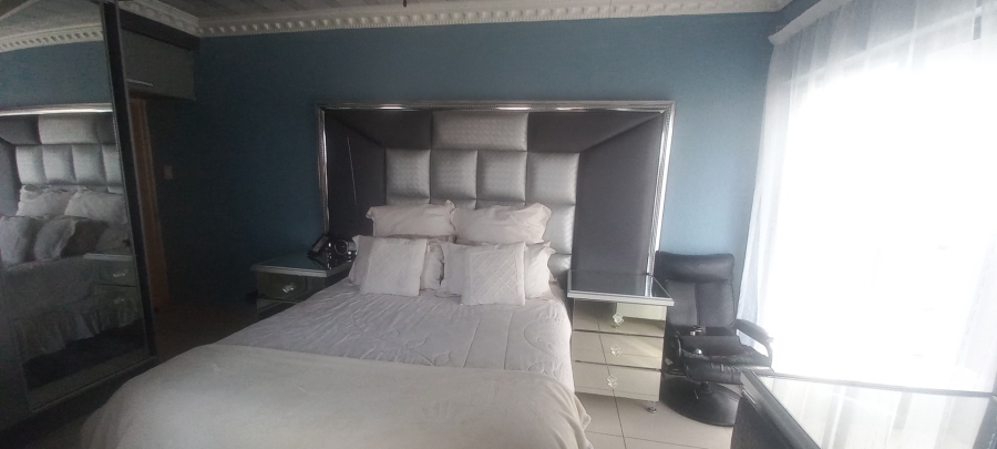 4 Bedroom Property for Sale in Mahlako-A-Phahla Gardens Limpopo