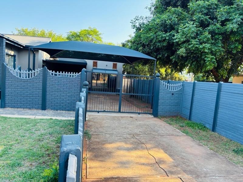 4 Bedroom Property for Sale in Impala Park Limpopo