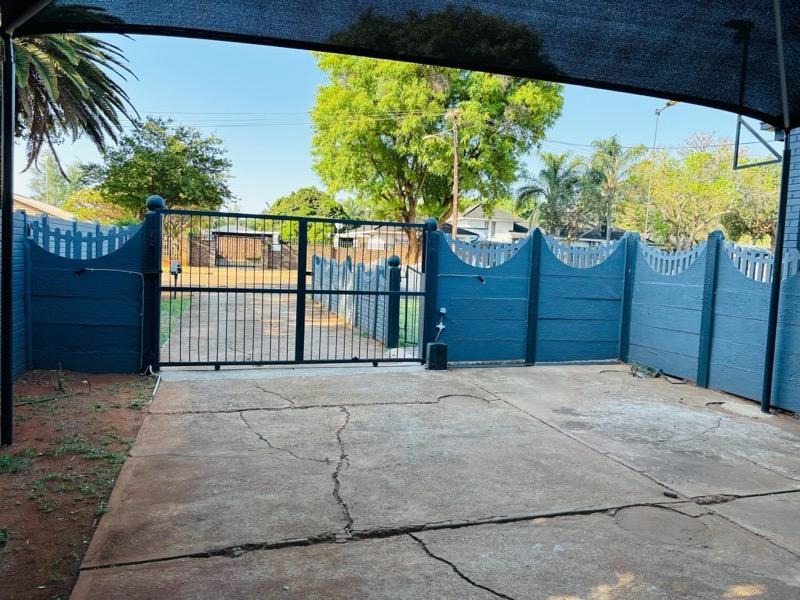 4 Bedroom Property for Sale in Impala Park Limpopo