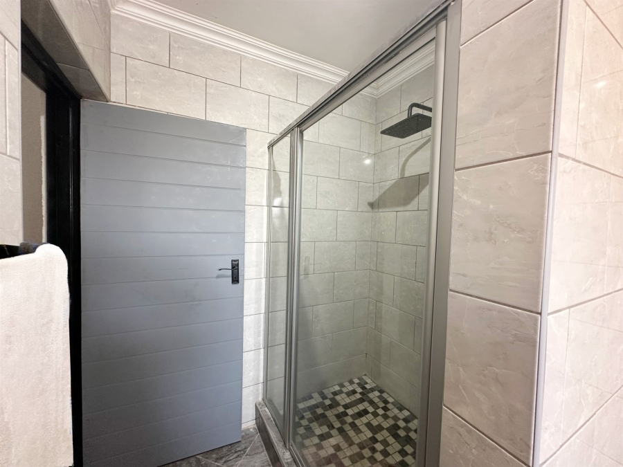 4 Bedroom Property for Sale in Kampersrus Limpopo