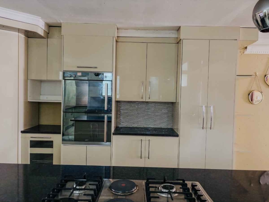 4 Bedroom Property for Sale in Mahwelereng Limpopo