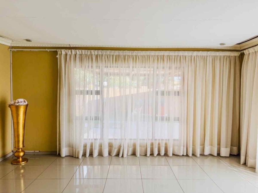 4 Bedroom Property for Sale in Mahwelereng Limpopo