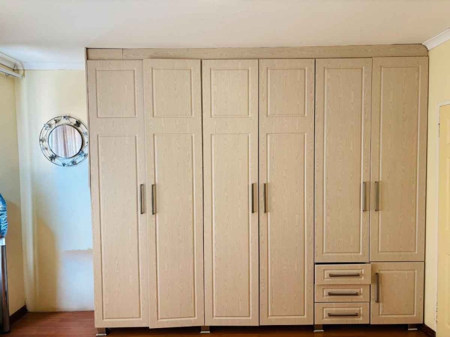 4 Bedroom Property for Sale in Mahwelereng Limpopo