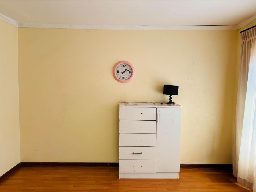 4 Bedroom Property for Sale in Mahwelereng Limpopo