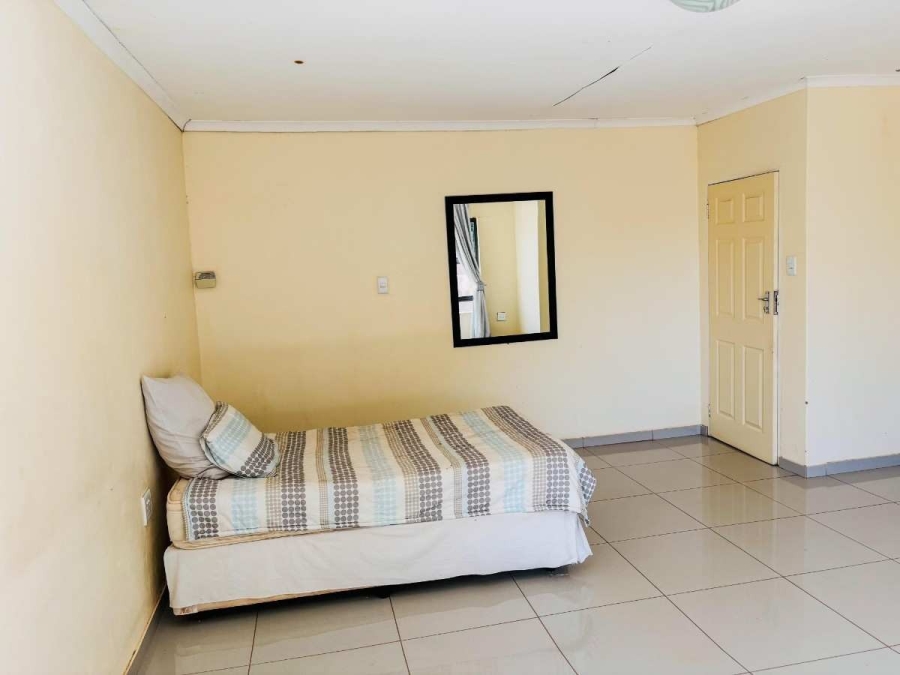 4 Bedroom Property for Sale in Mahwelereng Limpopo