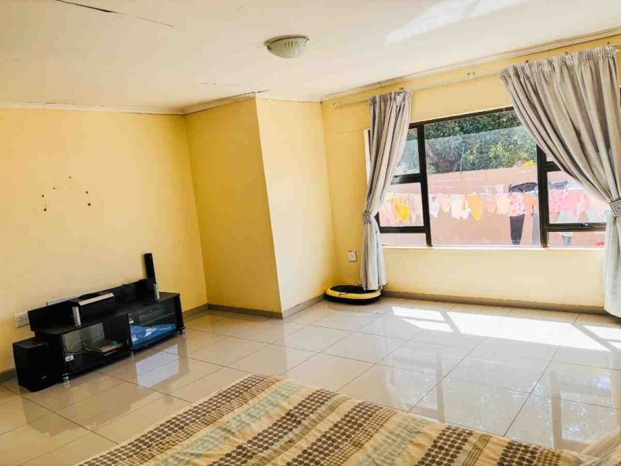 4 Bedroom Property for Sale in Mahwelereng Limpopo