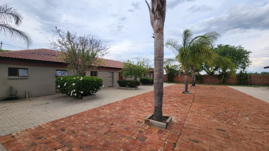 3 Bedroom Property for Sale in Doornbult Limpopo