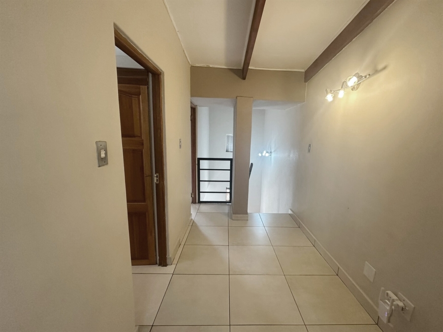 2 Bedroom Property for Sale in Hoedspruit Limpopo