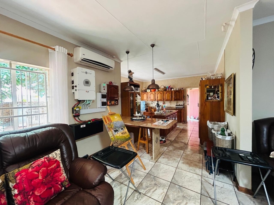 5 Bedroom Property for Sale in Chroompark Limpopo