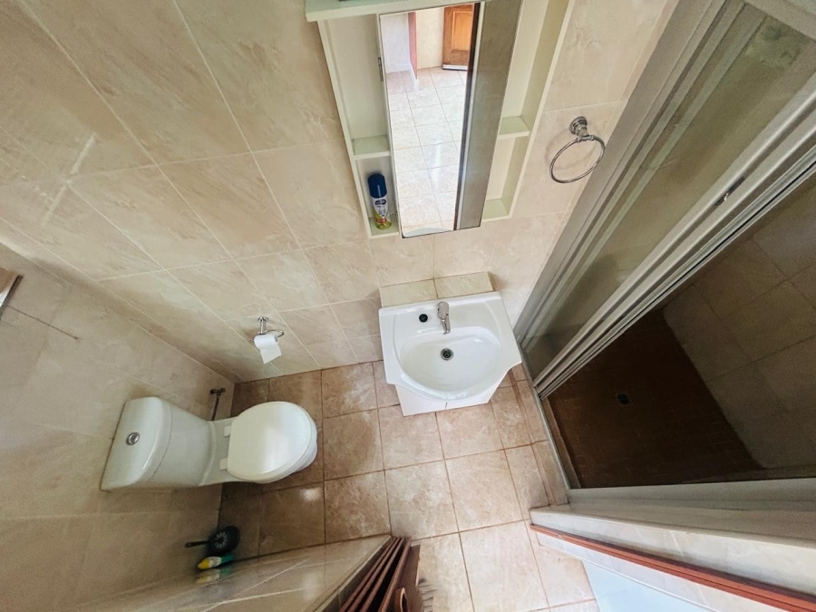 5 Bedroom Property for Sale in Chroompark Limpopo