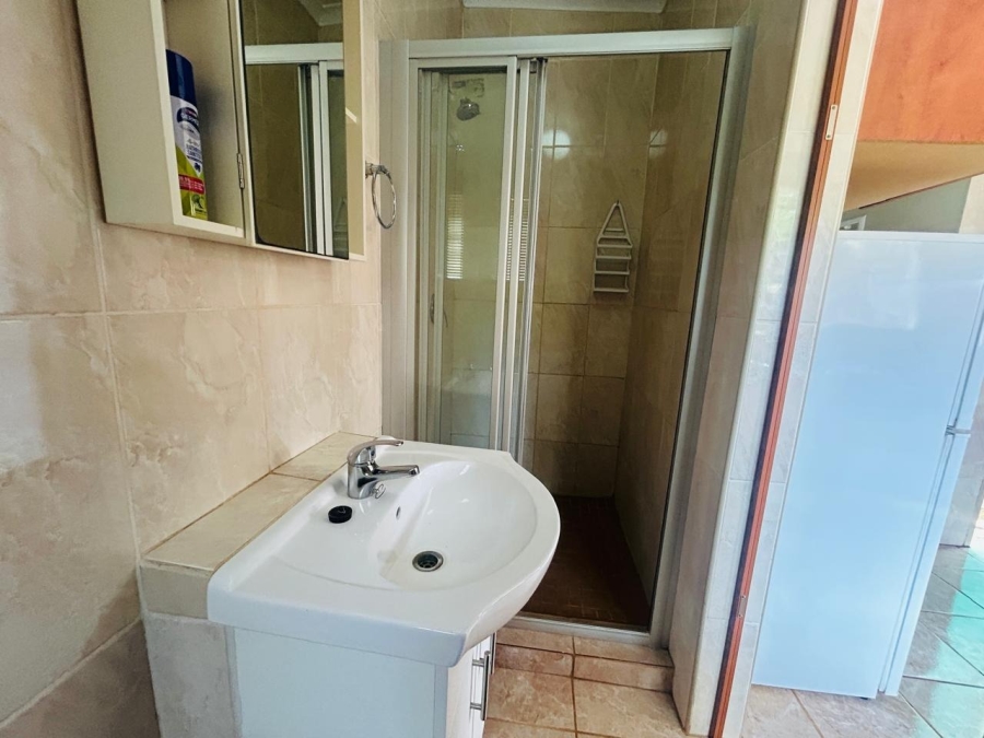 5 Bedroom Property for Sale in Chroompark Limpopo