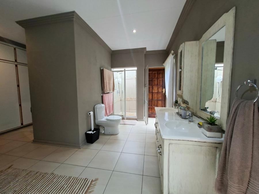 5 Bedroom Property for Sale in Bela Bela Limpopo