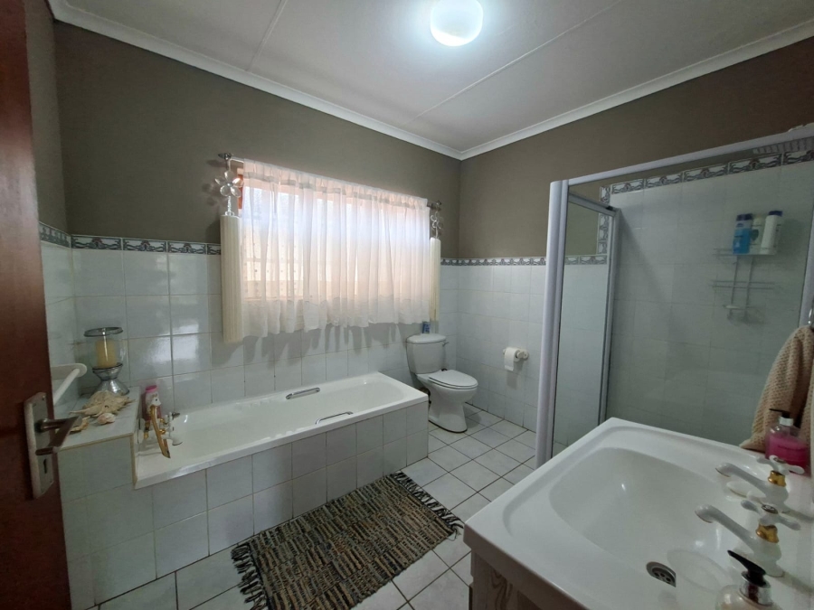 5 Bedroom Property for Sale in Bela Bela Limpopo