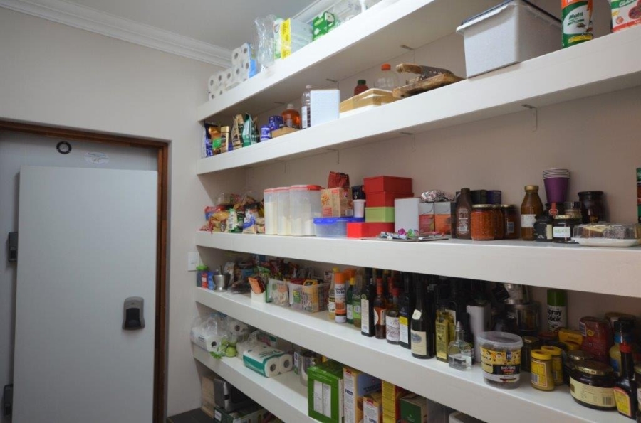 5 Bedroom Property for Sale in Verloren Estate Limpopo