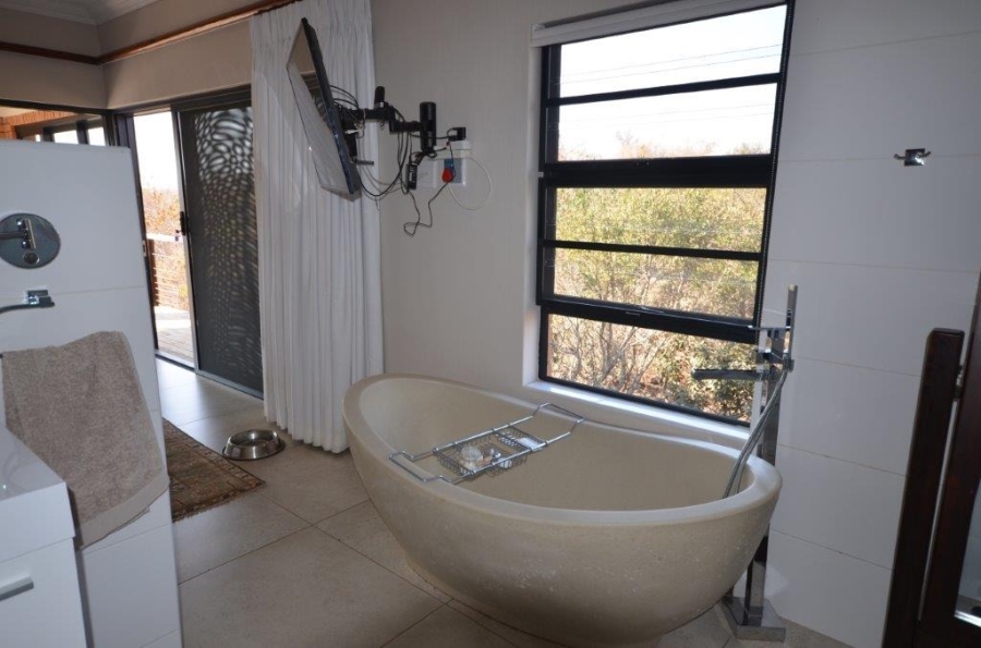 5 Bedroom Property for Sale in Verloren Estate Limpopo