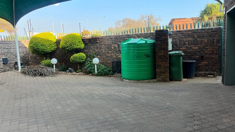 5 Bedroom Property for Sale in Bendor Limpopo