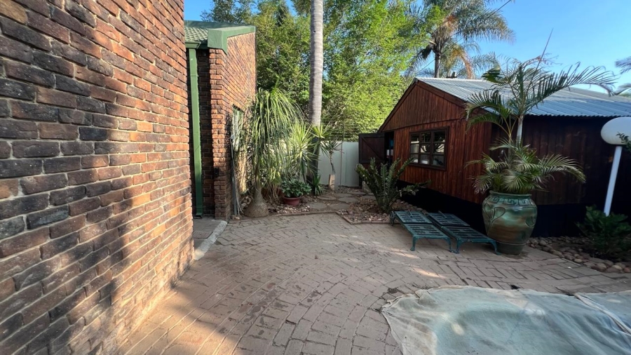 5 Bedroom Property for Sale in Bendor Limpopo