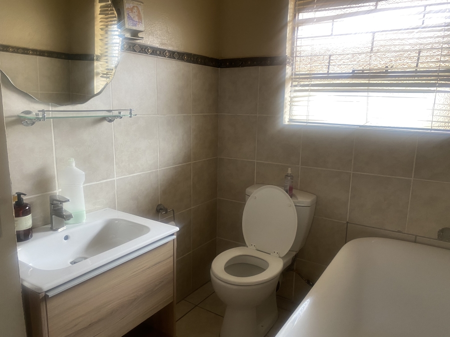 2 Bedroom Property for Sale in Polokwane Central Limpopo