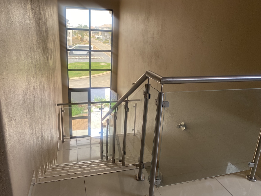 6 Bedroom Property for Sale in Bendor Limpopo