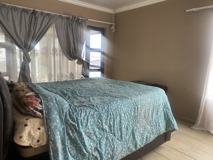 6 Bedroom Property for Sale in Bendor Limpopo