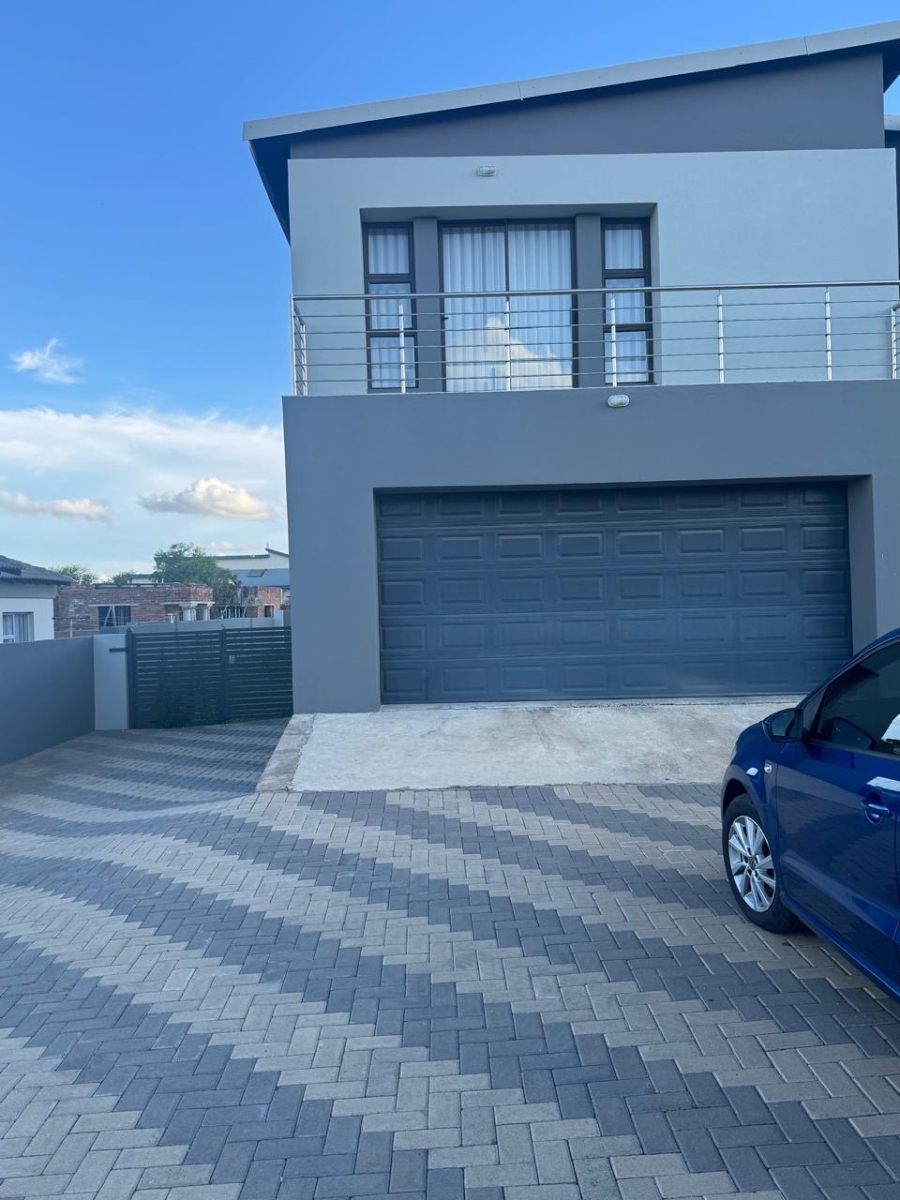 4 Bedroom Property for Sale in Marula Heights Limpopo