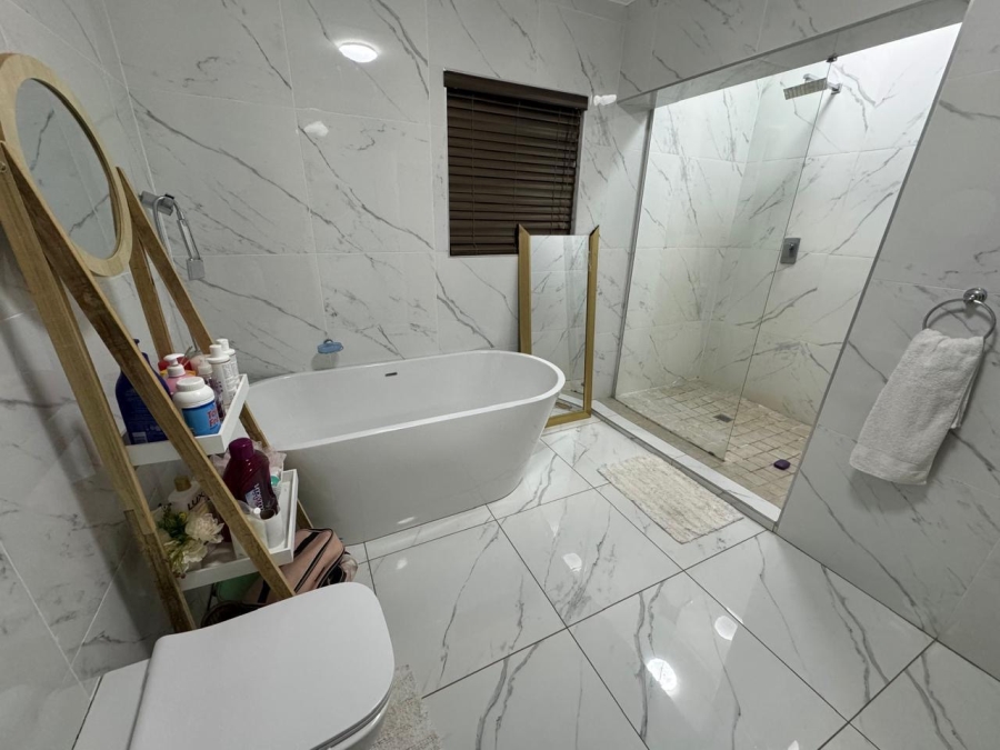 4 Bedroom Property for Sale in Marula Heights Limpopo